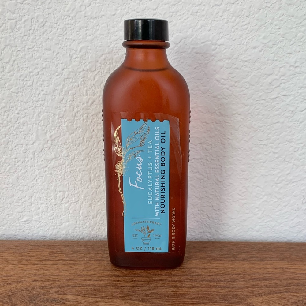 NEW Bath and Body Works Eucalyptus and Tea Body Oil
